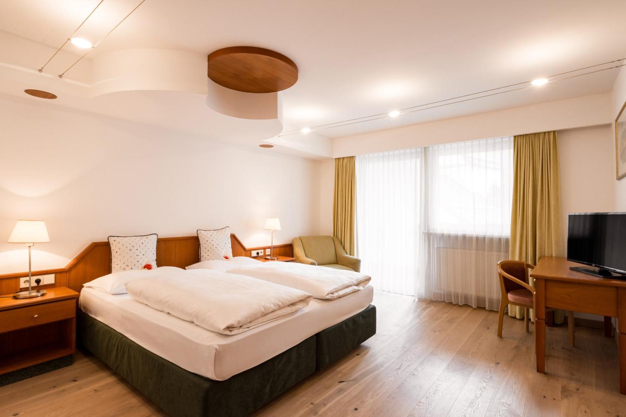 Krone Eat Drink Hotel 4*